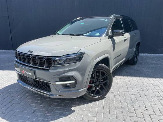 JEEP COMMANDER 2.0 HURRICANE 4 TURBO GASOLINA BLACKHAWK AT9